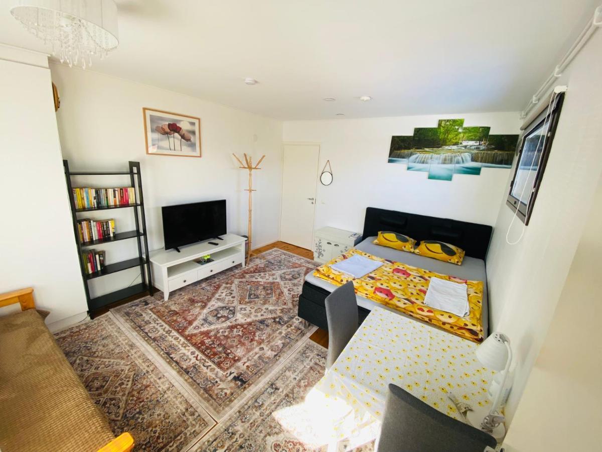 Two Bedrooms,Dining Area And Bathroom With Private Entrance Kotka Zewnętrze zdjęcie