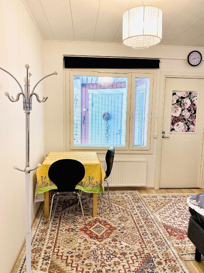 Two Bedrooms,Dining Area And Bathroom With Private Entrance Kotka Zewnętrze zdjęcie